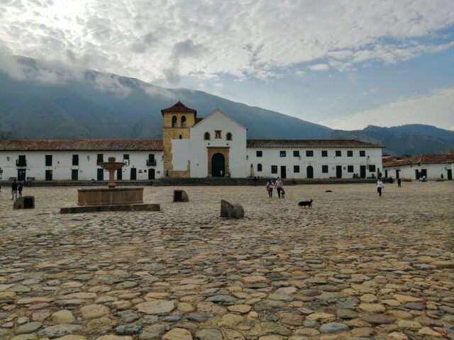 En Colombia, una tendencia en constante crecimiento ha llamado la atención: los viajes en solitario.
